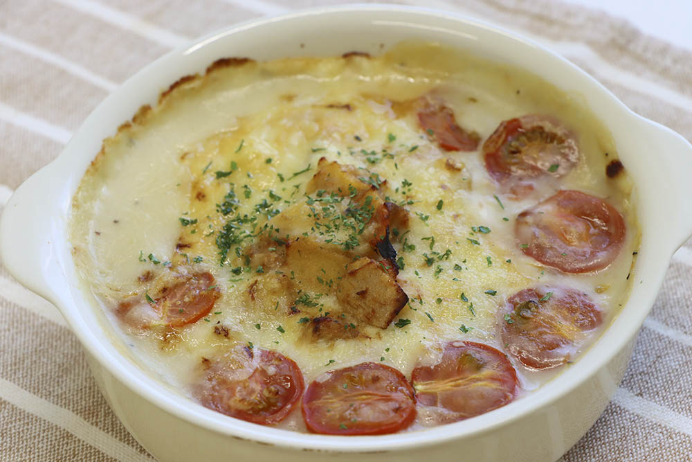 八色ミニトマトと車麩の米粉クリーム焼き