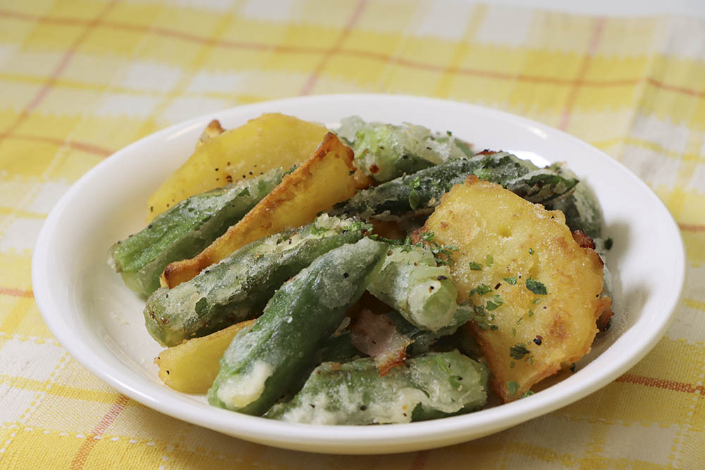 オクラとじゃがいものガーリックコンソメ炒め